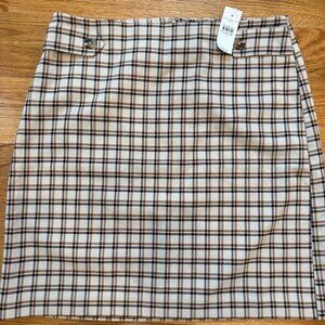 Ann Taylor plaid skirt, size 6